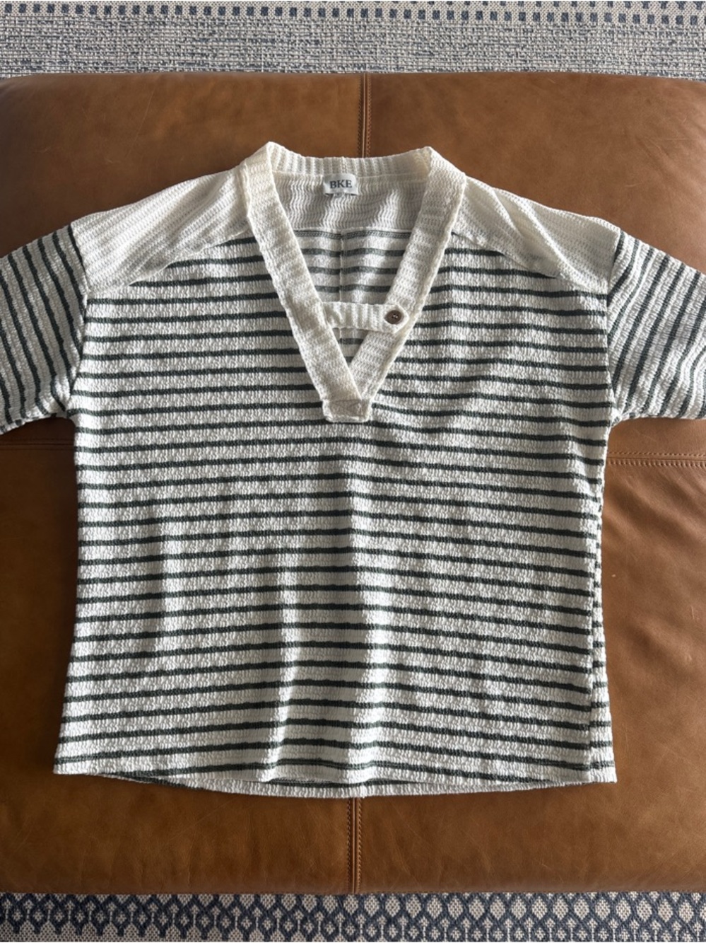 BKE/ The Buckle Cream and Green Striped Short Sleeve Top